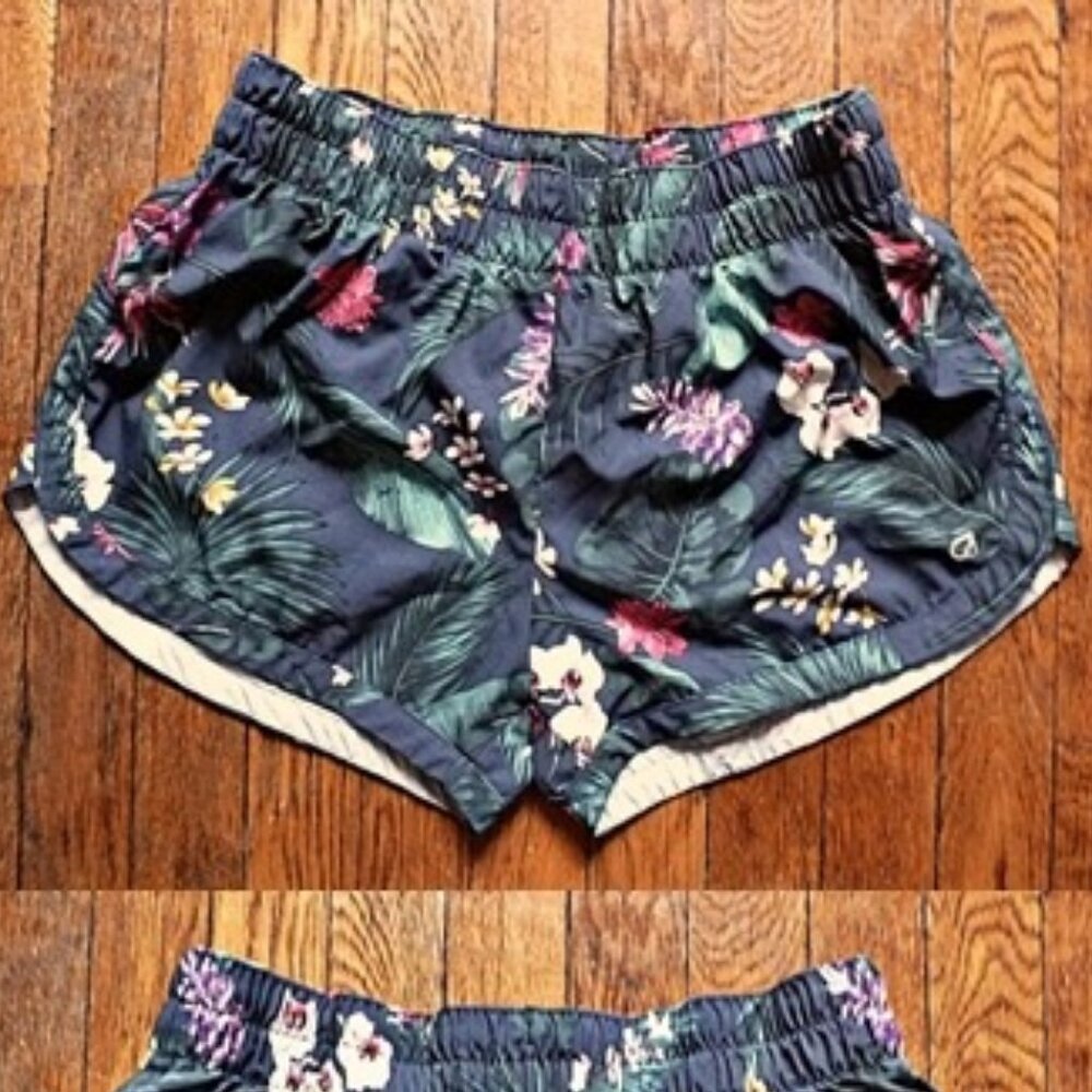 NWOT - Women's GapFit Mid Rise Running Shorts in Pretty Tropical Print
